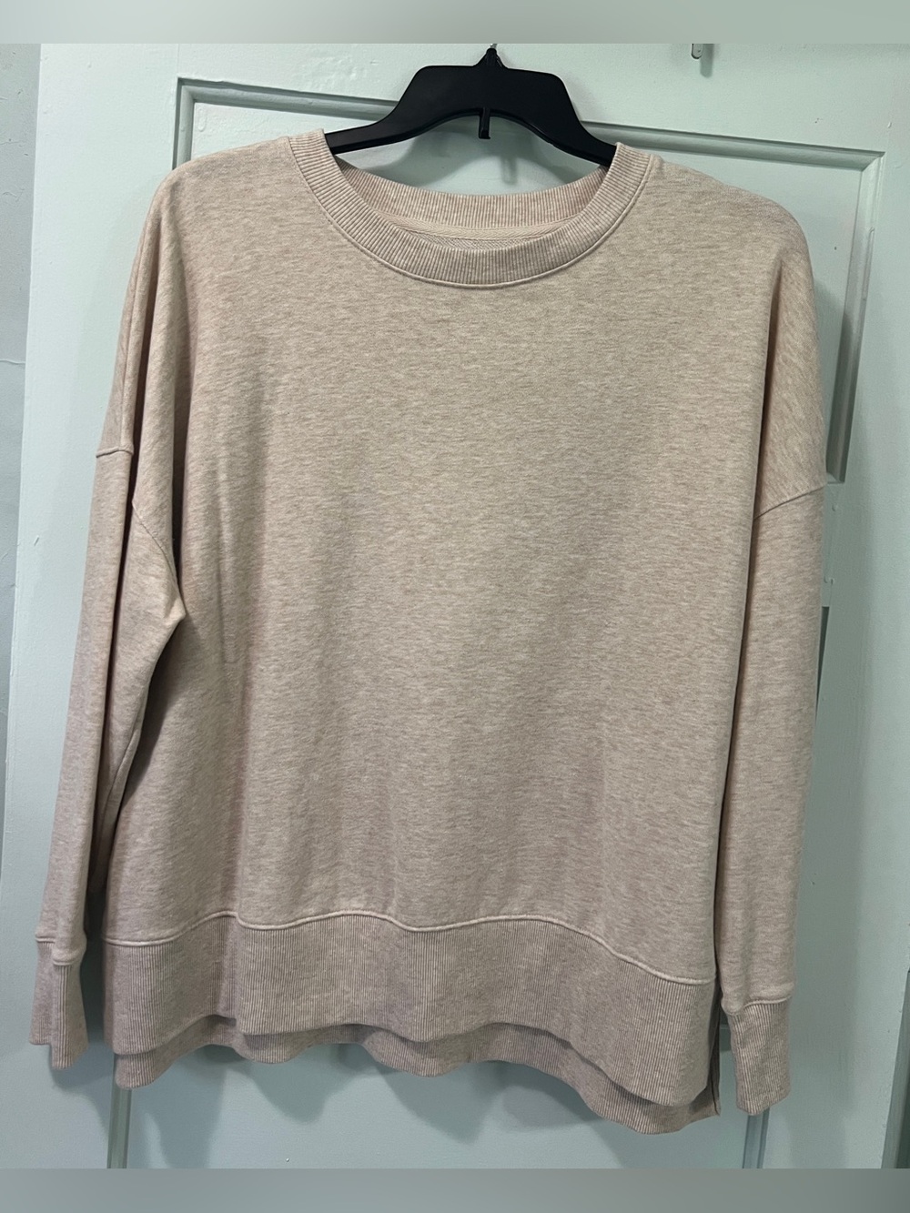 Time and Tru Beige Crewneck Sweatshirt EUC
